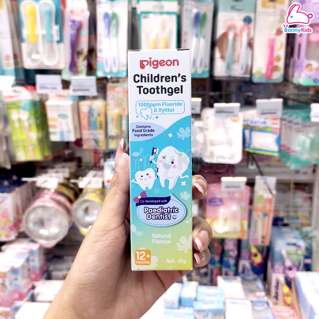 Pigeon (พีเจ้น) Children's Toothgel ยาสีฟันชนิดเจลสำหรับเด็ก ขนาด 45 กรัม (รสธรรมชาติ รสองุ่น รสสตรอว์เบอรี่)