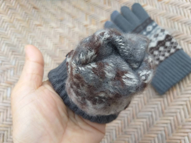 ถุงมือไหมพรมเนื้อหนา Touch screen ได้