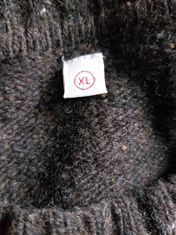 เสื้อไหมพรมขนสัตว์ Uniqlo SzL-XL (ของใหม่)