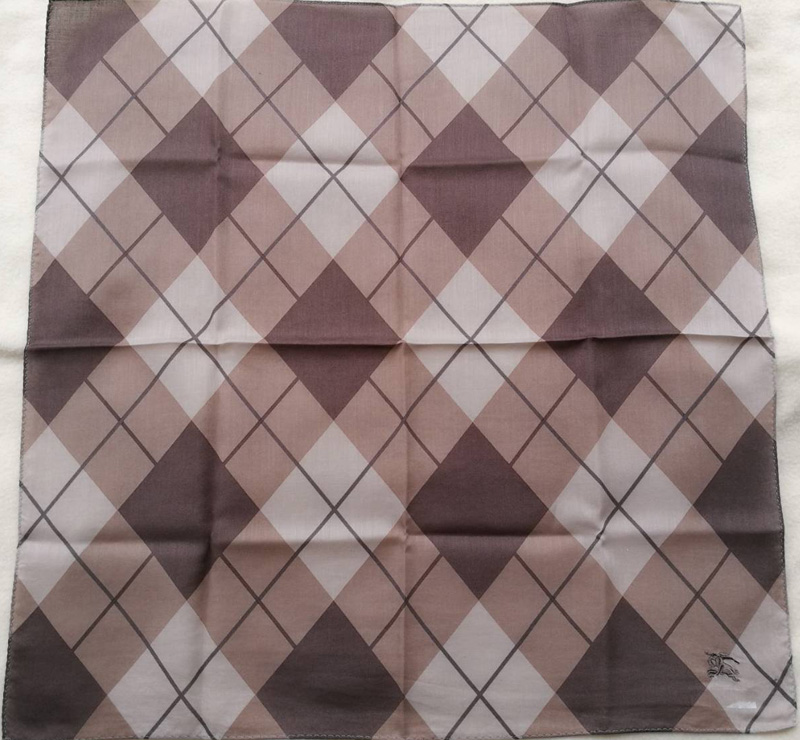 ผ้าเช็ดหน้าชาย แบรนด์เนม BURBERRY ผ้านุ่มมาก