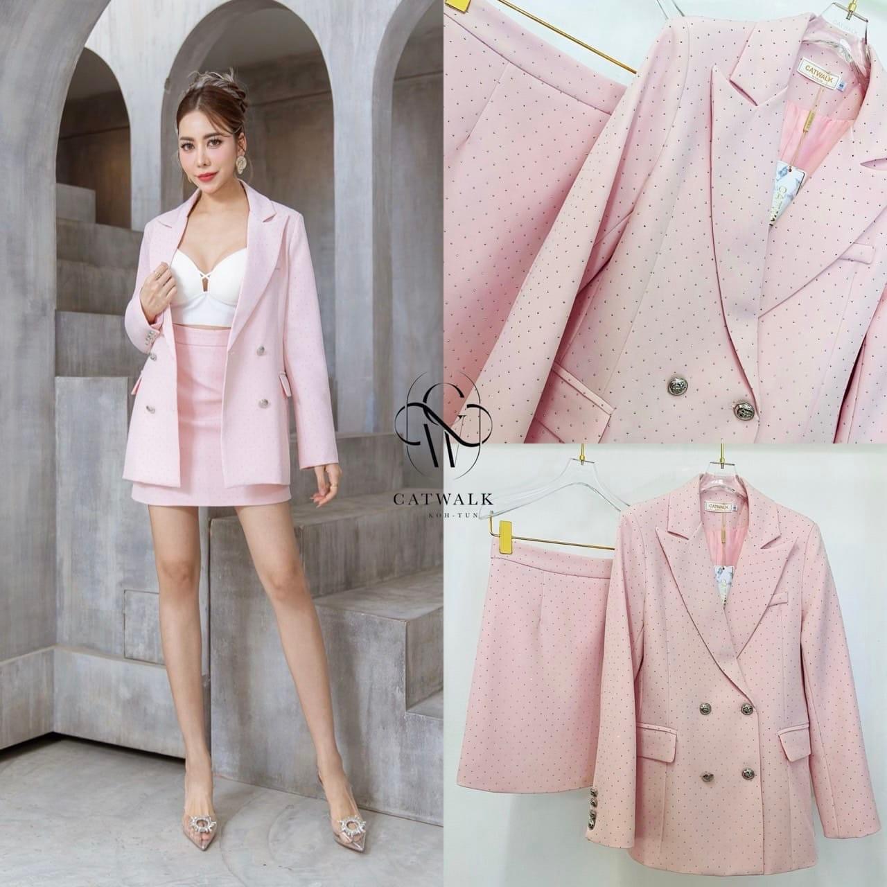 เซตัวสูท แต่งเพชร+กระโปรง เนื้อผ้าเกรดเอ เนื้อผ้ามีเพชร เม็ดเล็กทั้งตัว ใส่สบาย สินค้าคุณภาพ (พร้อมส่ง)