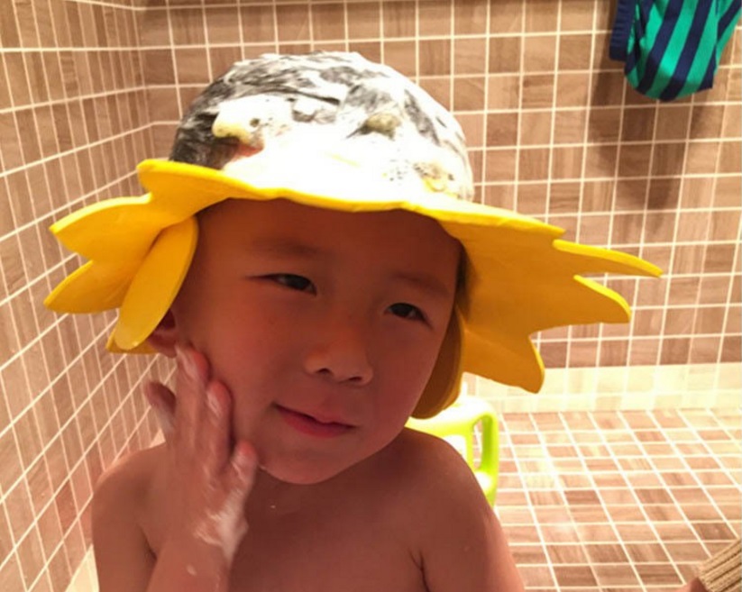 หมวกกันแชมพู หมวกสระผมเด็ก ปรับขนาดหัวได้ มีที่ปิดหู ดีไซน์ใบไม้น่ารัก สำหรับเด็กวัย 0-6 ปี