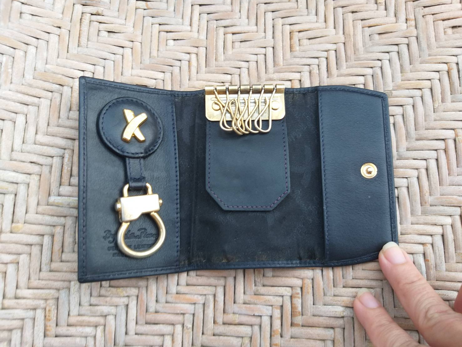 กระเป๋าพวงกุญแจหนังแท้ Paloma Picasso