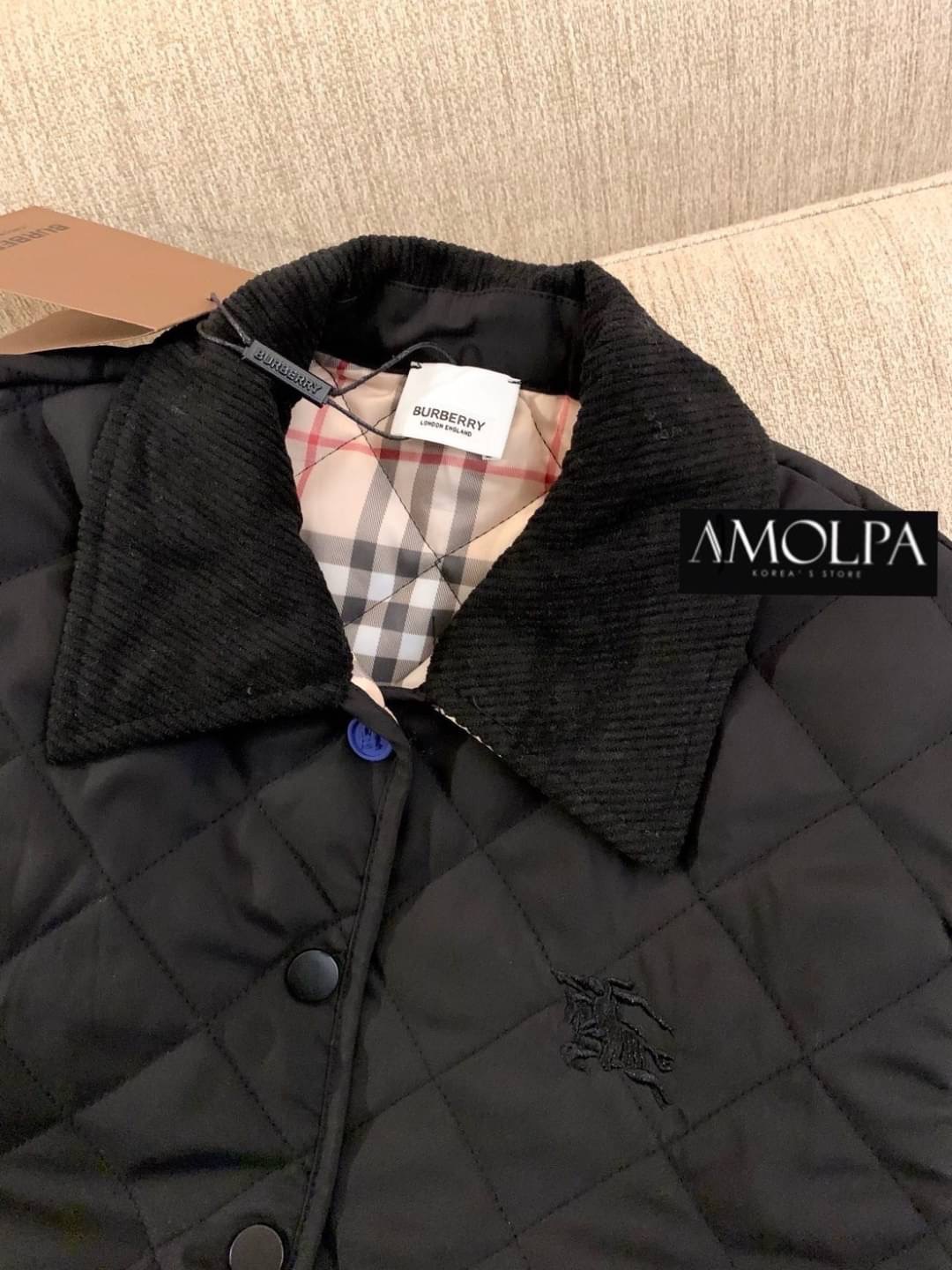 JACKET BB งาน 1:1 งานผ้าอย่างดี หนานุ่ม เหมือนช๊อปเด๊ะ งานสวยยยเป๊ะม๊าก ไม่ผิดหวังแน่นอน งานพรีเมียม 👆ใส่ได้ทั้ง ช ญ น๊า ใส่สบาย : สินค้าคุณภาพ (พร้อมส่ง)