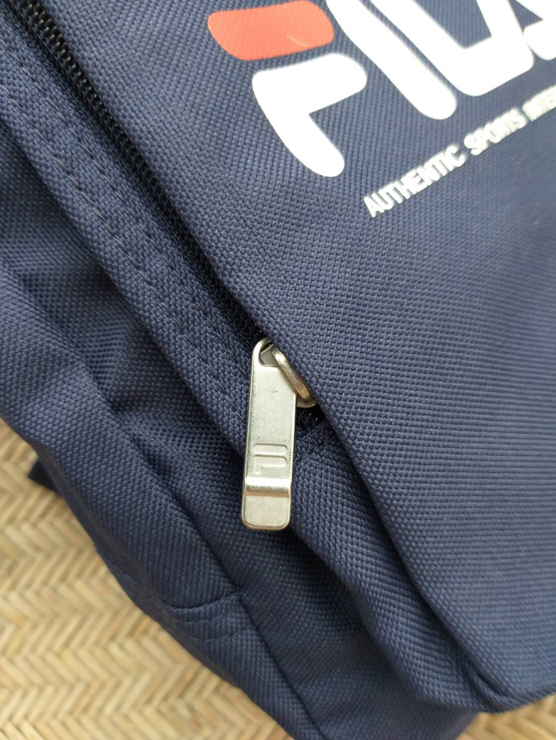 กระเป๋าเป้เด็กโต FILA แท้ (ของใหม่)