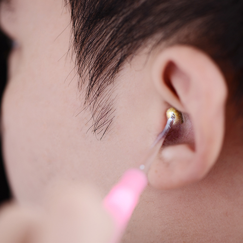 ที่แคะหูเด็ก-ผู้ใหญ่ มีไฟส่อง เปลี่ยนหัวได้ พร้อมกล่องเก็บอย่างดี แถมถ่านในตัว