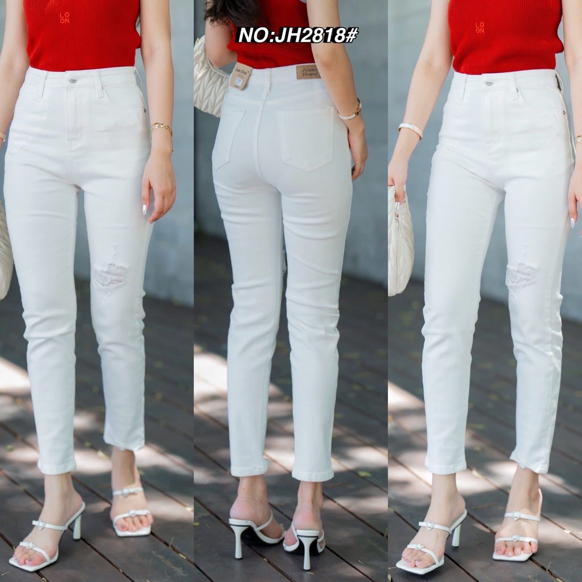 กางเกงยีนส์ทรงบอยสีขาว (เป็นผ้ายีนส์ยืดนะค่า) ไม่รัดรูป รุ่นนี้ผ้ายีนส์เนื้อหนา นิ่มสุดๆ ทำขาดนิดๆพองาม ใส่สบาย : สินค้าคุณภาพ (พร้อมส่ง)