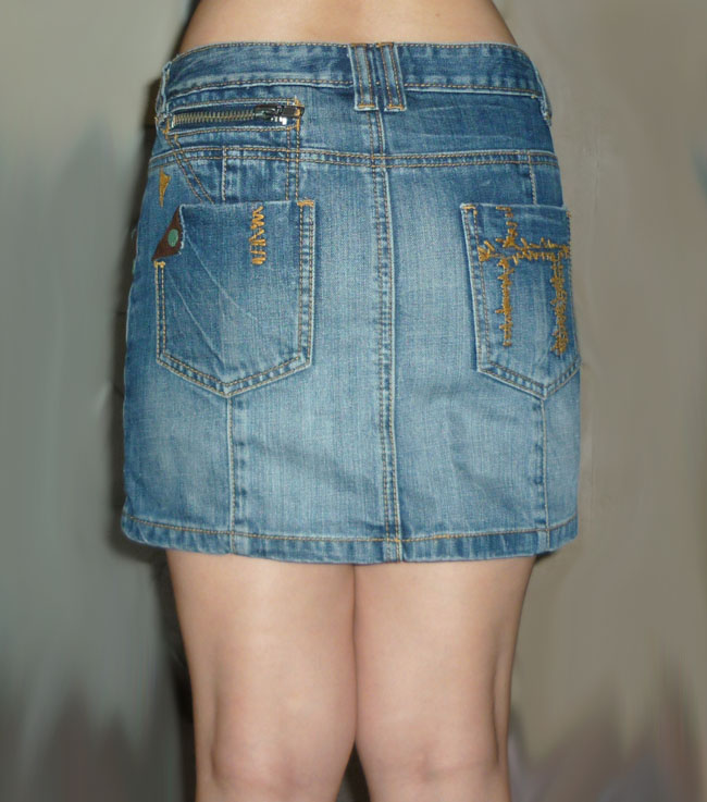 กระโปรงยีนส์ฟอกดีไซน์สุดเก๋ จากญี่ปุ่น 30-33-13