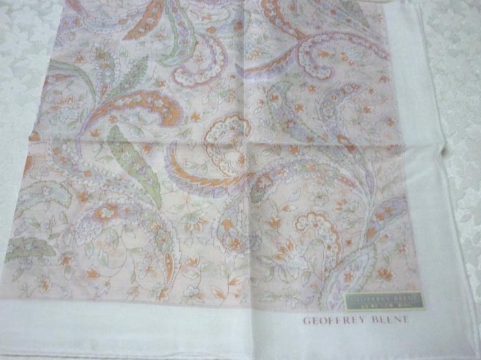 ผ้าเช็ดหน้าแบรนด์ GEOFFREY BEENE