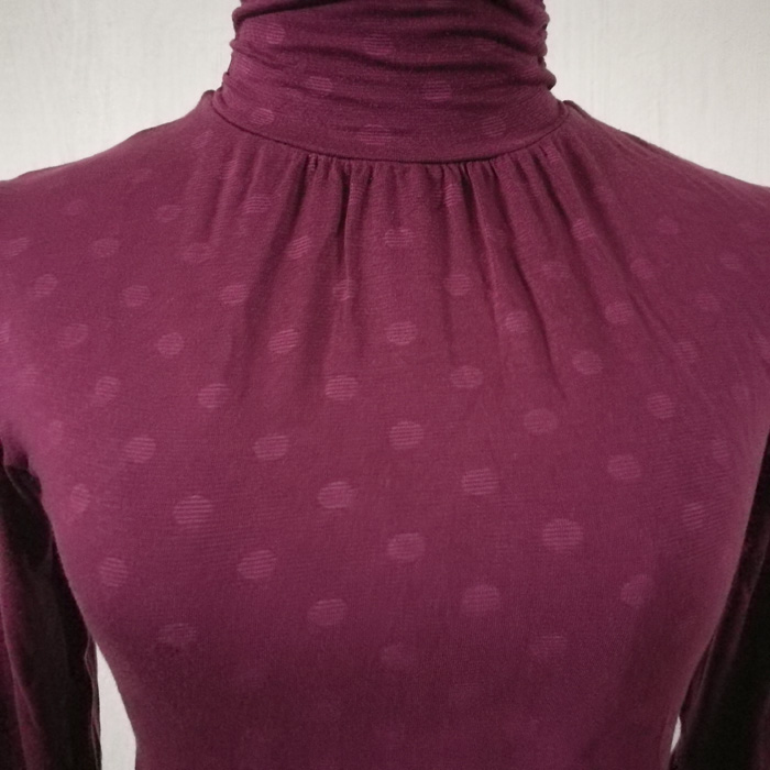 เสื้อฮีทเทคหญิง TOPVALU Sz M (ของใหม่)