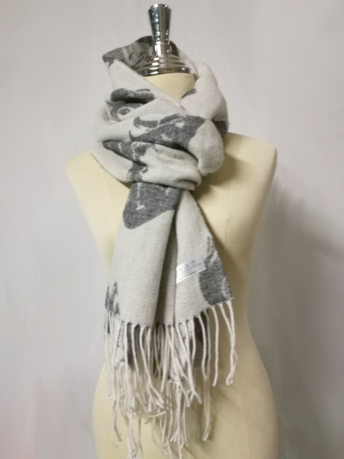 ผ้าพันคอผืนใหญ่ ลายหมีขั้วโลก สวยมาก อุ่นติดลบ (ของใหม่)