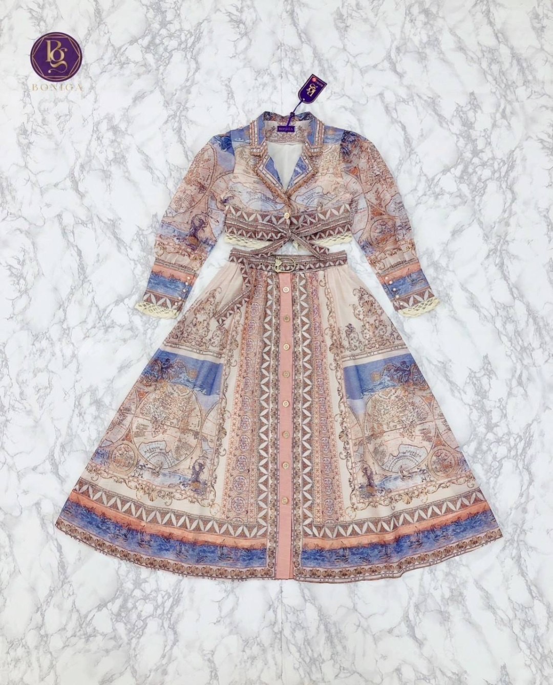 Set เสื้อ+กระโปรงยาวสุดหรู แม่จ๋า!! โฮโซดูแพงมากแม่ ใครได้ไปคือไม่ผิดหวัง งานจริงสวยและผ้าดีมากๆ มาพร้อมเข็มขัดไข่มุก ใส่สบาย สินค้าคุณภาพ (พร้อมส่ง)