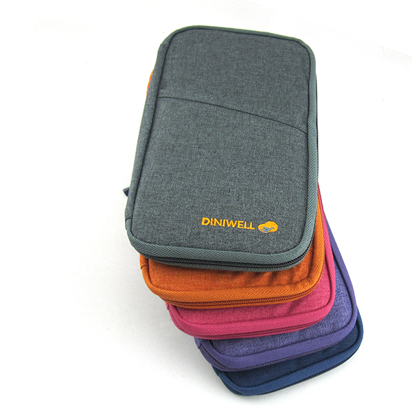 กระเป๋าใส่พาสปอร์ต กระเป๋าใส่หนังสือเดินทาง ใส่เอกสารต่างๆ มีสายคล้องมือ คุณภาพดี (Travel Wallet Passport Holder, Family Passport Holder with Hand & Neck Strap)