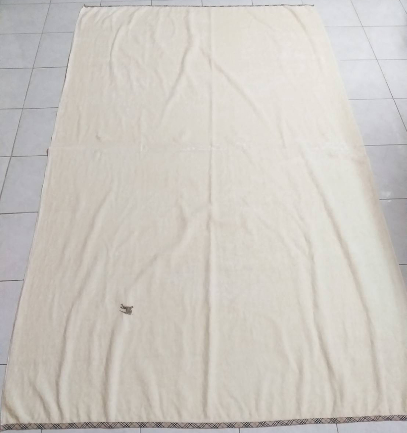 ผ้าห่มผืนใหญ่ Burberrys ของแท้