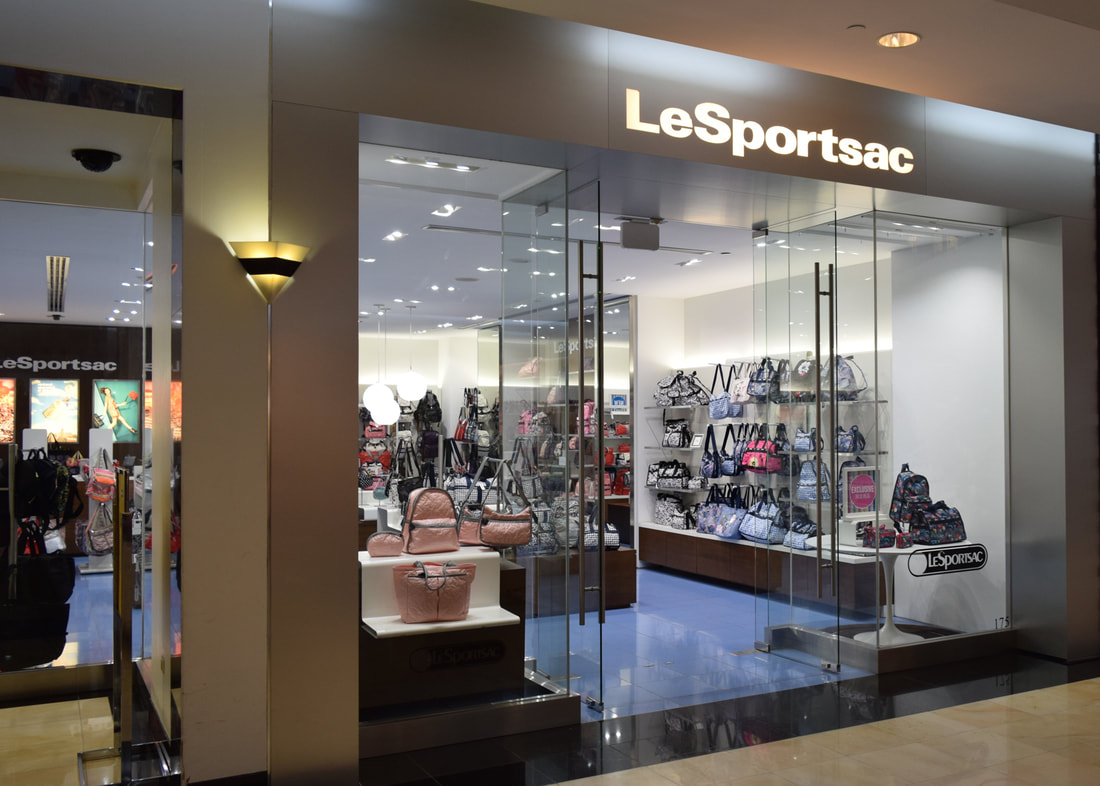 เบาะฟองน้ำรองนั่งพกพา Lesportsac