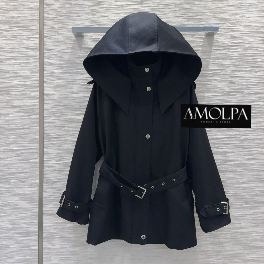 โค้ช CD งาน hiend 1 : 1 เลยน้า งานสวยสุด ปัง.... รุ่นนี้งานนดีมากค่ะ พรีเมียมมม ด้านในเป็นบุนวมมม ห้ามพลาดน้า !! ใส่สบาย : สินค้าคุณภาพ (พร้อมส่ง)