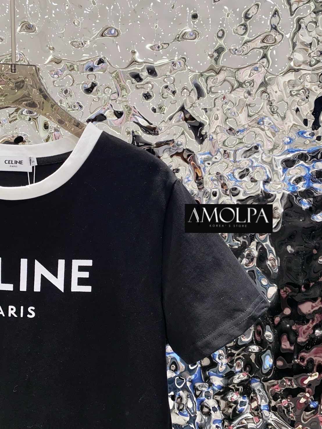 เสื้อยืด CELINE สวยเด่น ลายใหม่ชนช๊อปป สวยม๊ากกกกก เนื้อผ้าดีมากๆค่ะ ผ้าเย็นๆ ใส่สบาย : สินค้าคุณภาพ (พร้อมส่ง)