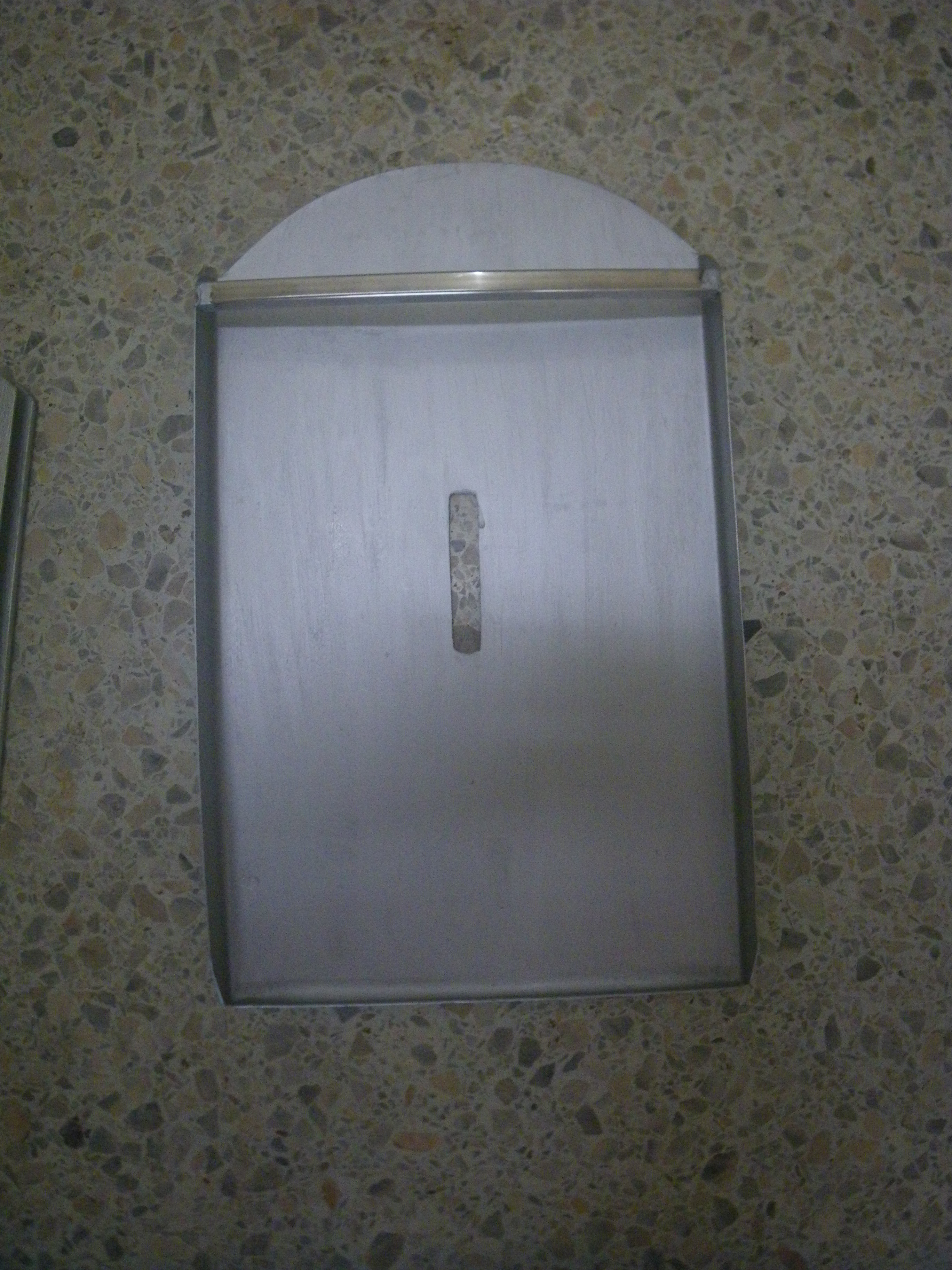 อุปกรณ์แผ่นบังกุญแจประตูเหล็กหน้าบ้าน ชิ้นงานทำด้วยเหล็ก