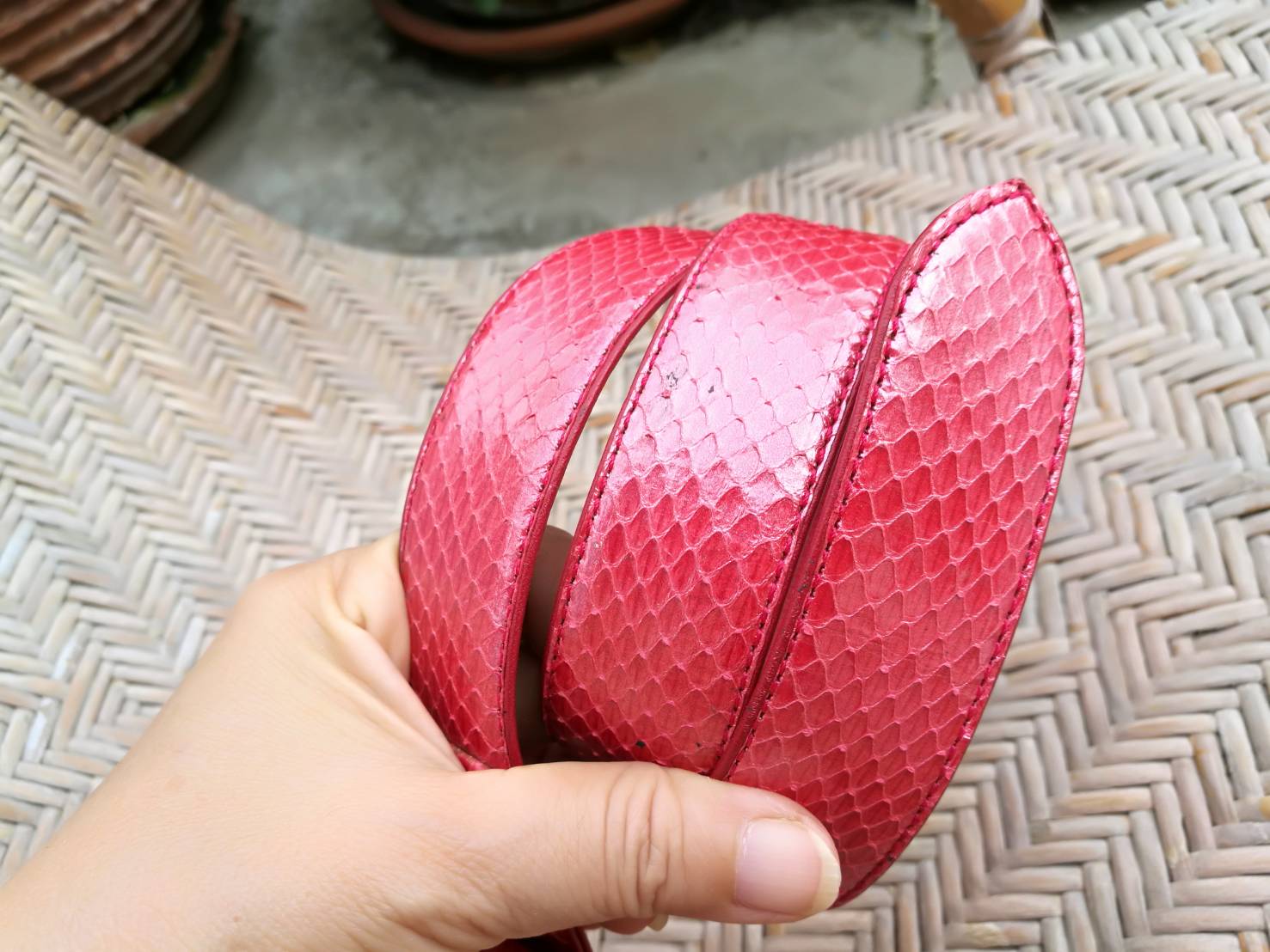 เข็มขัดหนังงูแท้ ฟอกสี Hot pink สวยมากกกก