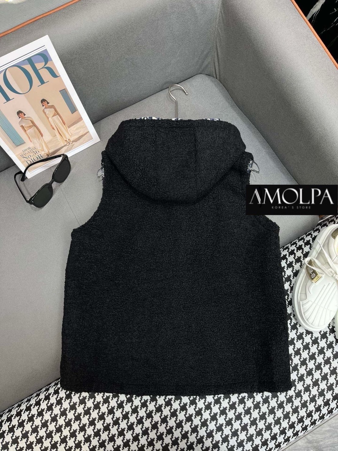 JACKET CD 2024SS ใส่ได้ 2 ด้าน ใส่ได้ทั้งชาย+หญิง งาน 1:1 จริงๆ ...ซิปปั้ม สวยเก๋ ตามช๊อปปป ใส่สบาย : สินค้าคุณภาพ (พร้อมส่ง)