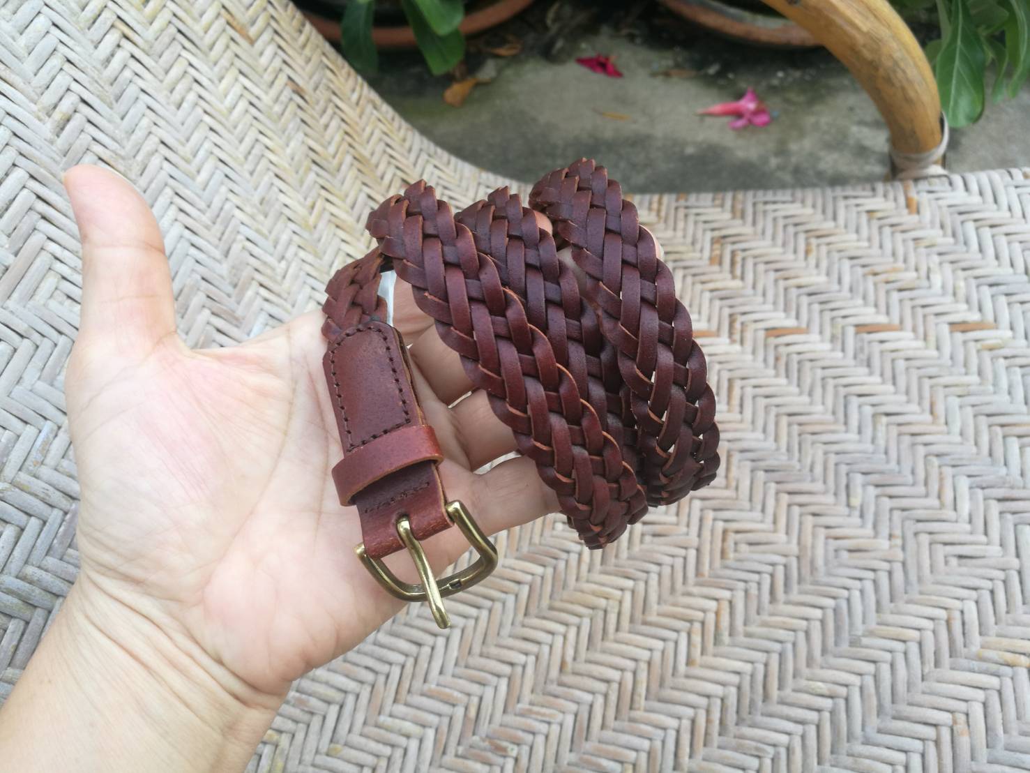 เข็มขัดหนังแท้สานขัด GAP น่ารักมาก (ของใหม่)