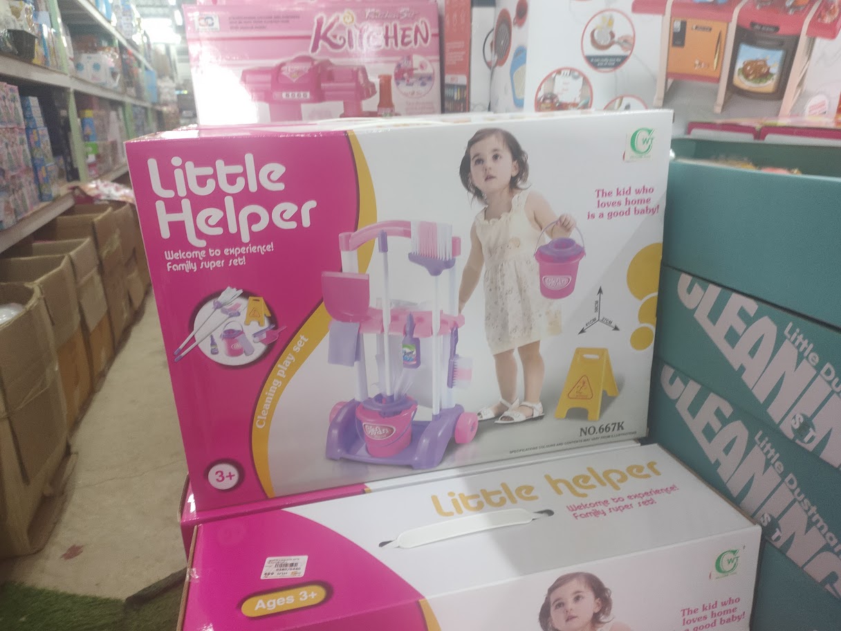 [ส่งฟรี] ของเล่นแม่บ้าน รถเข็นแม่บ้าน ของเล่นงานบ้าน รถเข็นของเล่น ไม้กวาดเด็ก ไม้ถูพื้นเด็ก ชุดทำความสะอาดเด็ก Little Helper