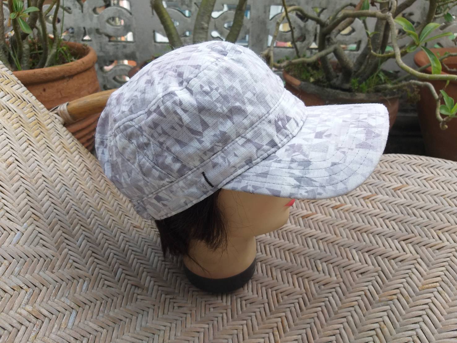 หมวกแก๊ป Oakley น้ำหนักเบา ใส่สบาย