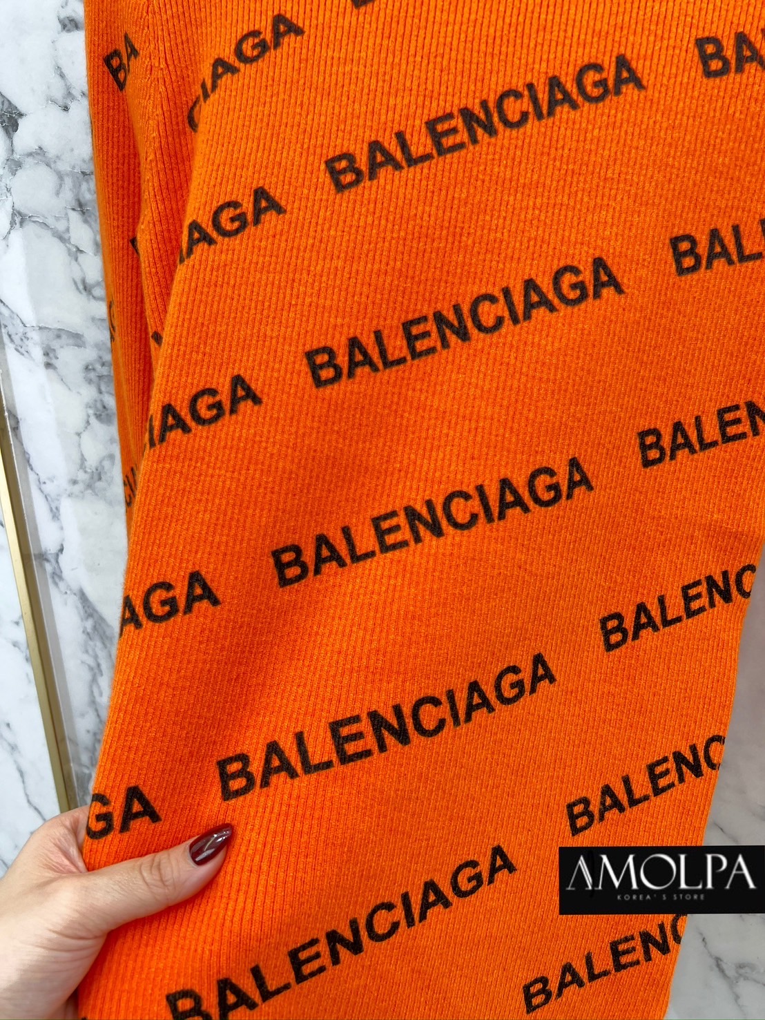 เสื้อแขนยาว BALENCIAGA งาน hiend เนื้อผ้าดีม๊าก เนื้อผ้าร่องๆ ใส่สบายมาก ใส่สบาย : สินค้าคุณภาพ (พร้อมส่ง)