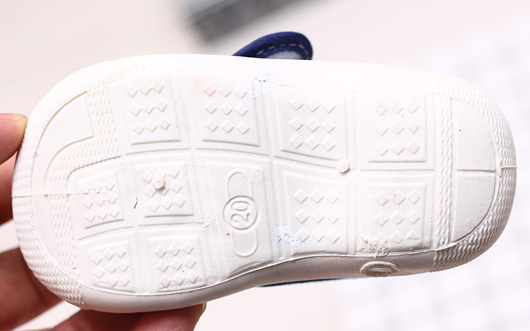 รองเท้าเด็กหัดเดิน สีน้ำเงินลายกระต่าย (เท้ายาว 10-11 ซม.)