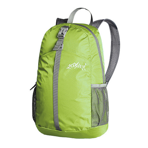 กระเป๋าเป้พับเก็บได้ รุ่นใหม่ สะพายหลังได้ น้ำหนักเบา พกพาสะดวก ทำจากไนล่อนคุณภาพสูง กันน้ำ ทนทาน เหมาะสำหรับเดินทาง และทำกิจกรรมโปรด (Lightweight Foldable Waterproof Backpack)