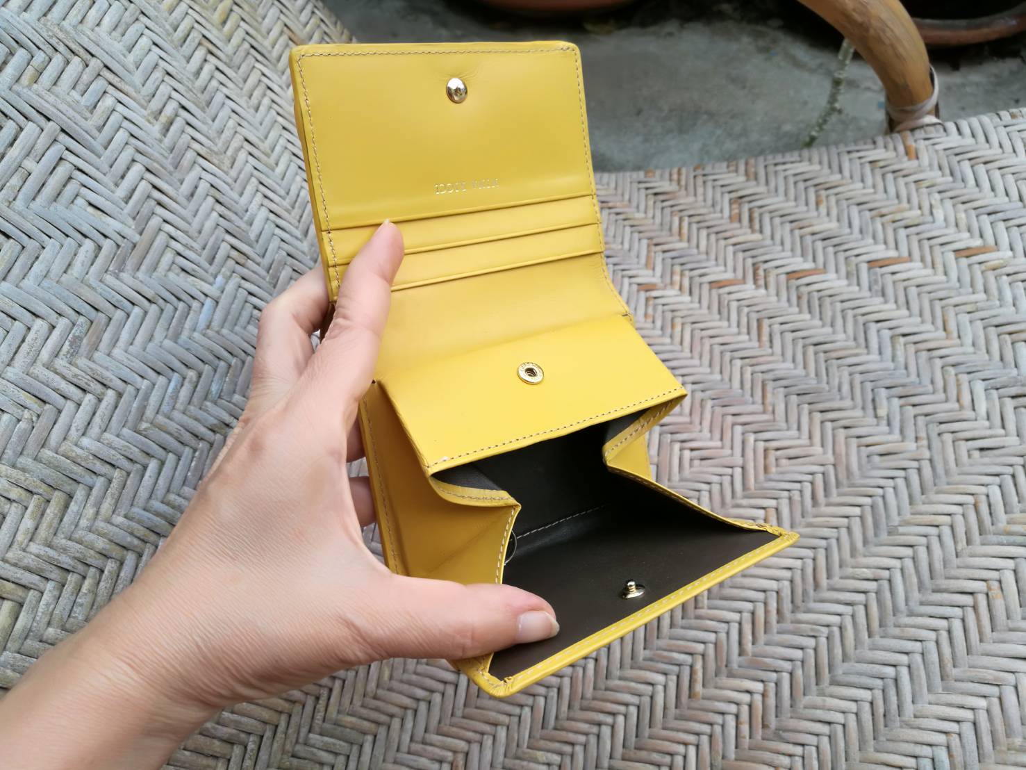 กระเป๋าสตางค์ NINA RICCI สวยมาก