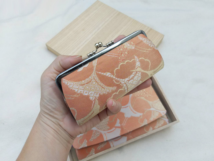 เซ็ทกระเป๋าสตางค์ สวยมาก เป็นของขวัญได้เลย (ของใหม่)