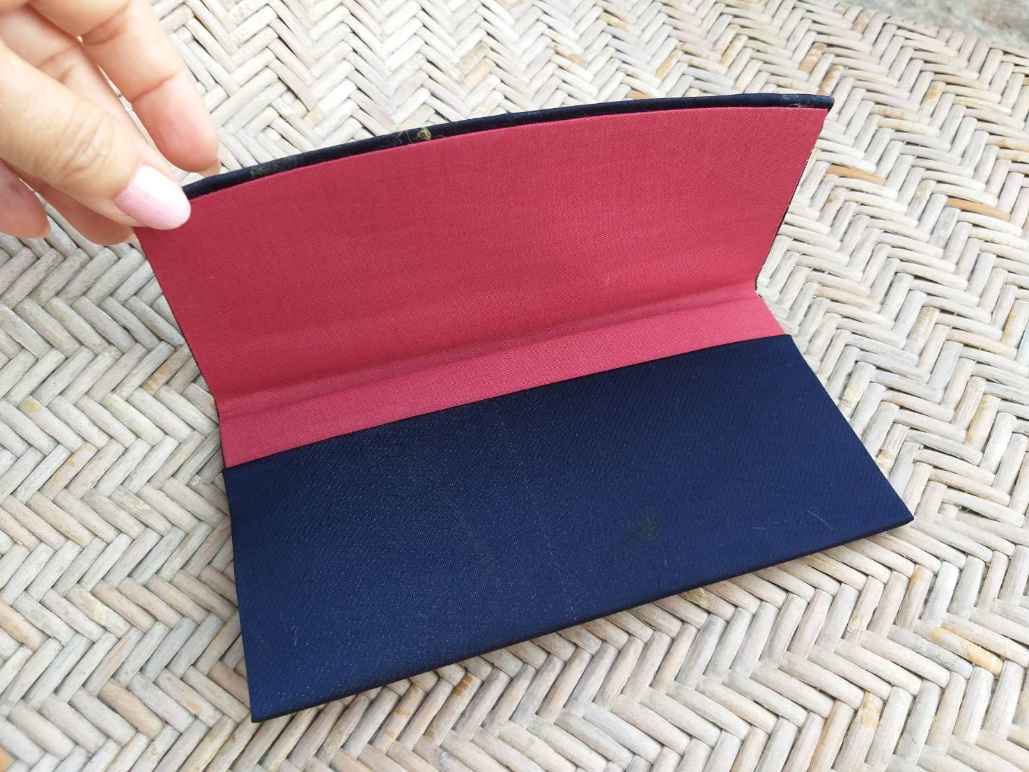 กระเป๋าใส่แบงค์ ใส่เอกสาร สวยมาก /ของใหม่/