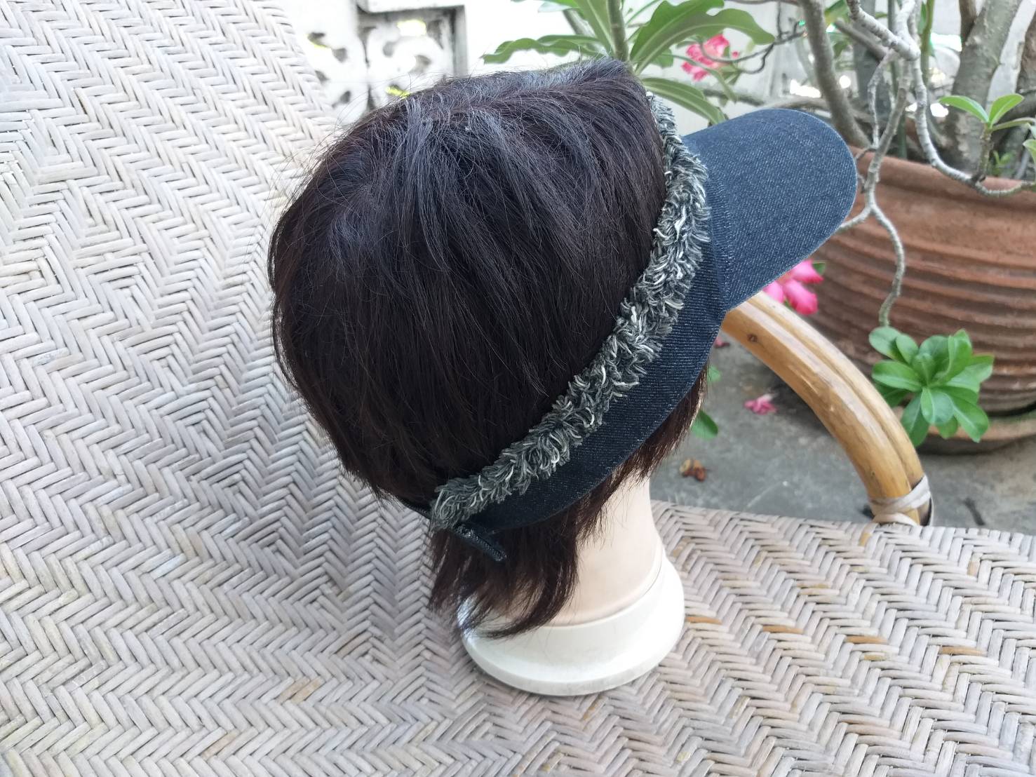 หมวกเปิดหัว หมวกไวเซอร์ ผ้ายีนส์สีดำ สวยมาก