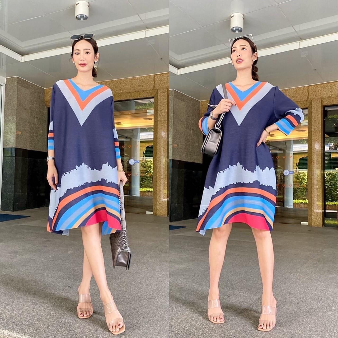 มินิเดรสอัดพลีท 🥰 สวยงาม แบบงานแบรนด์ ทรงคอวี แขน 4 ส่วน งานเกรด Premium สินค้าคุณภาพ (พร้อมส่ง)