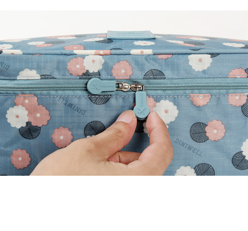 DINIWELL กระเป๋าใส่ชุดชั้นใน กางเกงใน รุ่นพิเศษ เหมาะทั้งหญิง และชาย ช่องเยอะ ผลิตจากโพลีเอสเตอร์คุณภาพสูง กันน้ำ