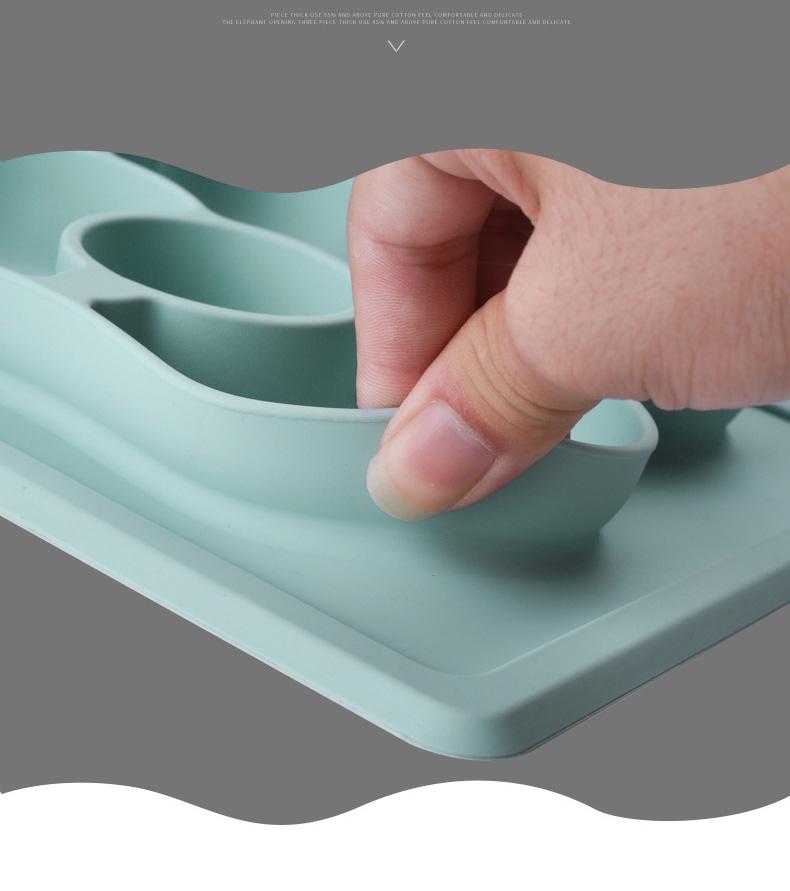 จานถาดอาหารซิลิโคนหมีน้อย พร้อมช้อนซิลิโคน NanaBaby