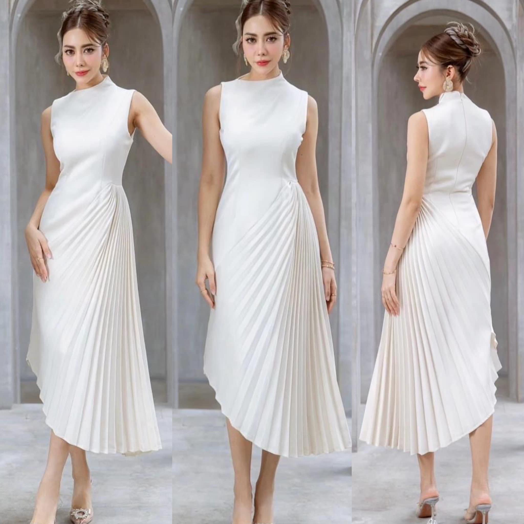 เดรสแขนกุดแต่งพลีทข้าง ช่วงตัวเป็นทรงเข้ารูป สวย กระโปรงด้านข้างแต่งด้วยผ้าอัดพลีทเฉียง ใส่สบาย สินค้าคุณภาพ (พร้อมส่ง)