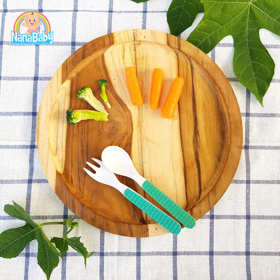 จานไม้กลม จานถาดไม้ จากไม้สักแท้ Food Grade Wood Plate by NanaBaby