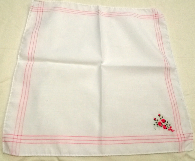 ผ้าเช็ดหน้าปักลายช่อดอกไม้ น่ารักมาก หวานเลย