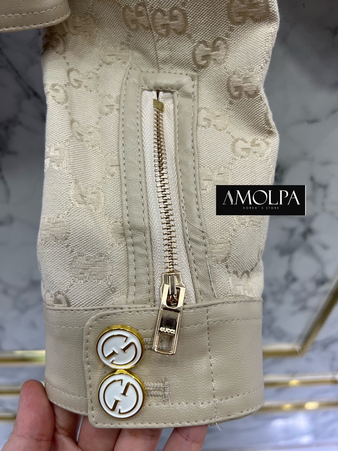 JACKET GG. ผ้าทอลายแบรนด์ งานผ้าอย่างดี ปั้มทุกจุดดเลยค้าลูกค้า *ใส่ได้ทั้ง ช ญ ใส่สบาย : สินค้าคุณภาพ (พร้อมส่ง)