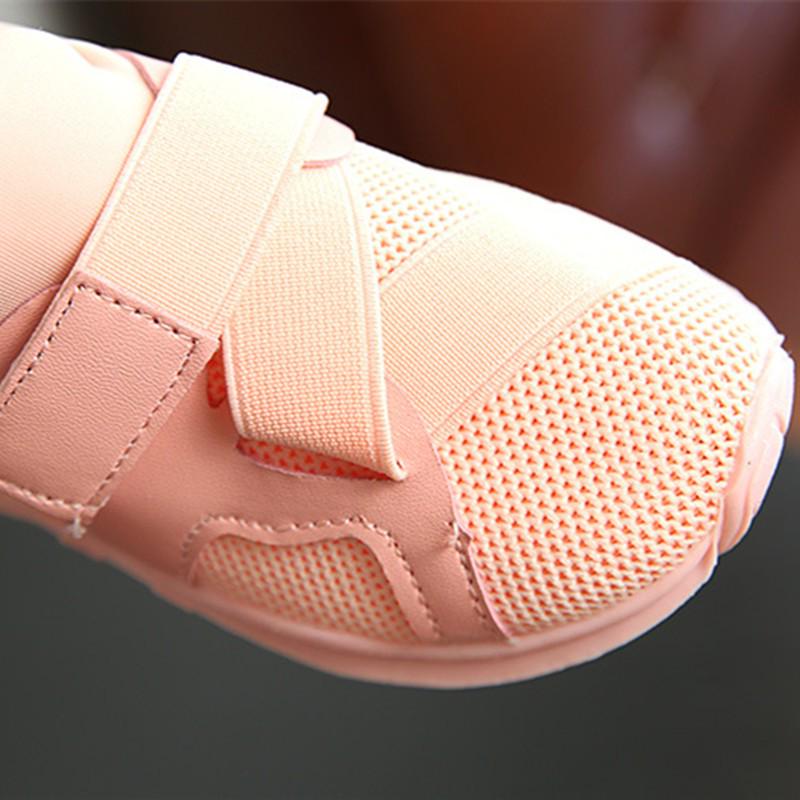 รองเท้าคัชชูเด็กสีดำ เทปหน้าไขว้เท่ห์ Size 26-35