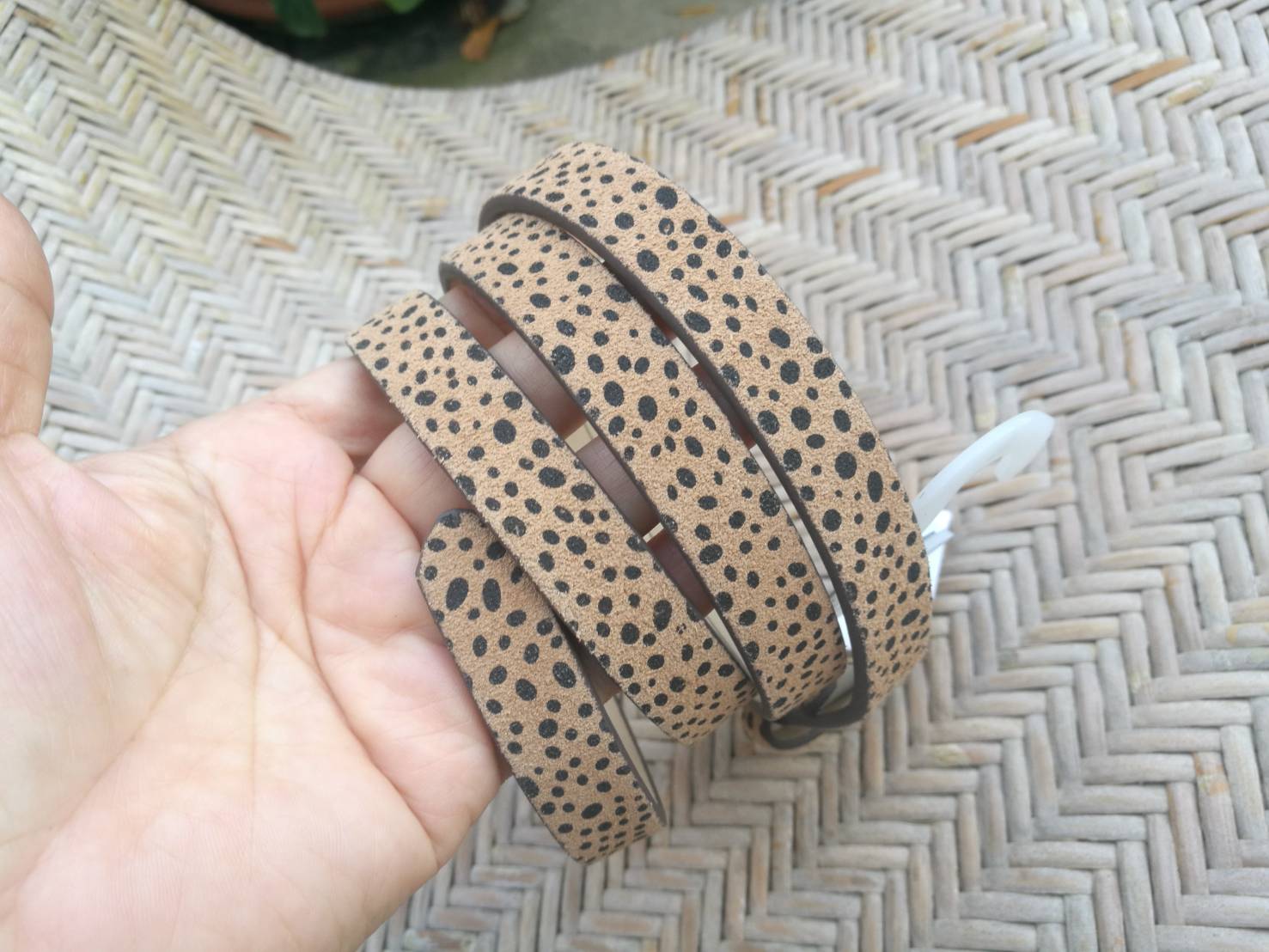 เข็มขัดหนังวัวแท้ GAP สวยน่ารักมาก (ของใหม่)