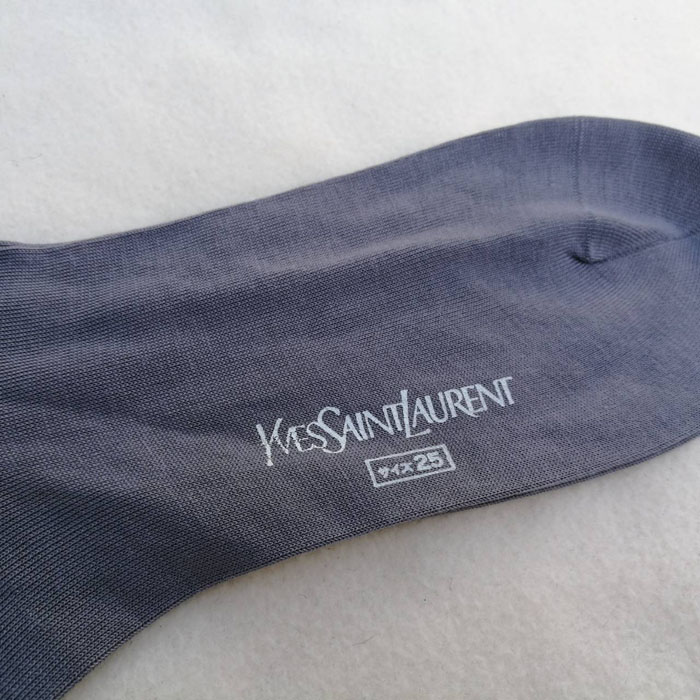 ถุงเท้าชาย Yves Saint Laurent เนื้อดีมาก สีเทา