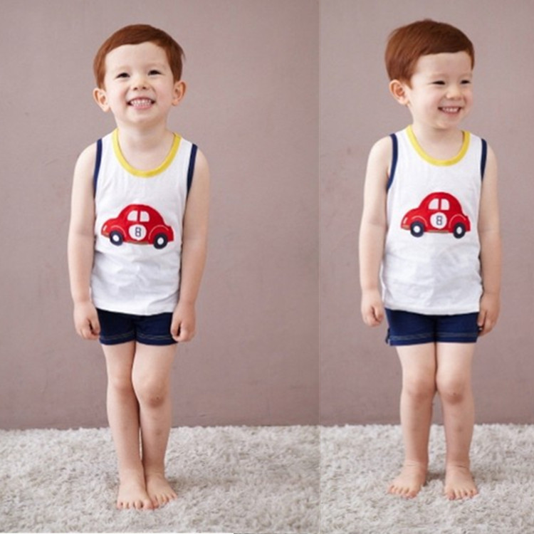 ชุดเสื้อกล้าม+กางเกงขาสั้นเด็ก ลายรถเก๋ง size 120 130