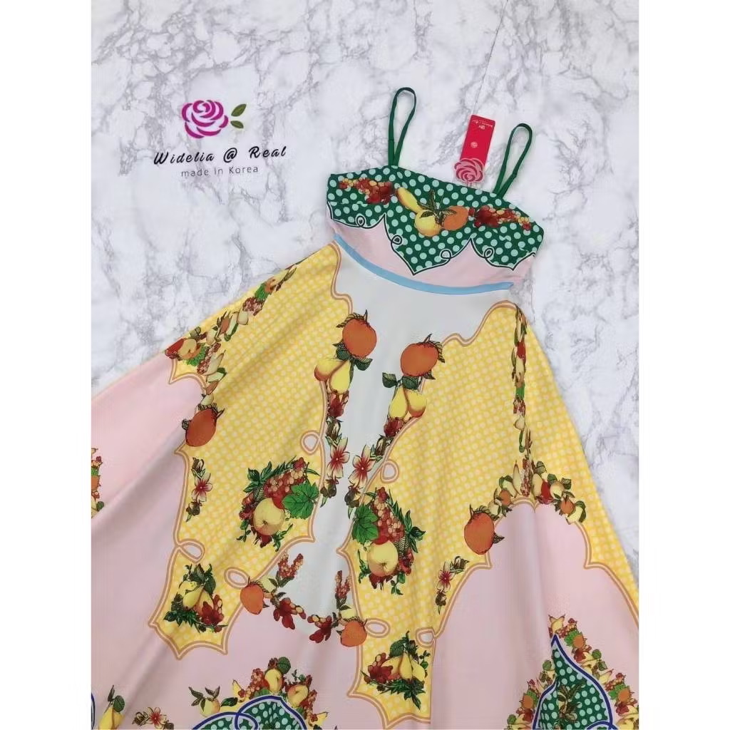 เดรสสายเดี่ยวตัวสวยทรงดี ตัวเดรสเลือกใช้ผ้าเนื้อสวยลายเลม่อน(มะนาว) สีสันสวยสดใน ท่อนล่างเดรสทรงเอพองบานสวย ใส่สบาย : สินค้าคุณภาพ (พร้อมส่ง)