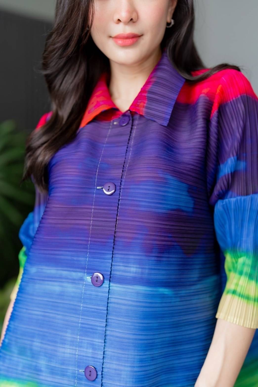 ชุดเดรส อัดพลีท คอปกเล็ก แขน 4 ส่วน แต่งกระดุมเรียงยาว ดีเทลแน่นๆ ด้วยลายกราฟฟิค สีสดสวยมว้ากกก ใส่สบาย : สินค้าคุณภาพ (พร้อมส่ง)