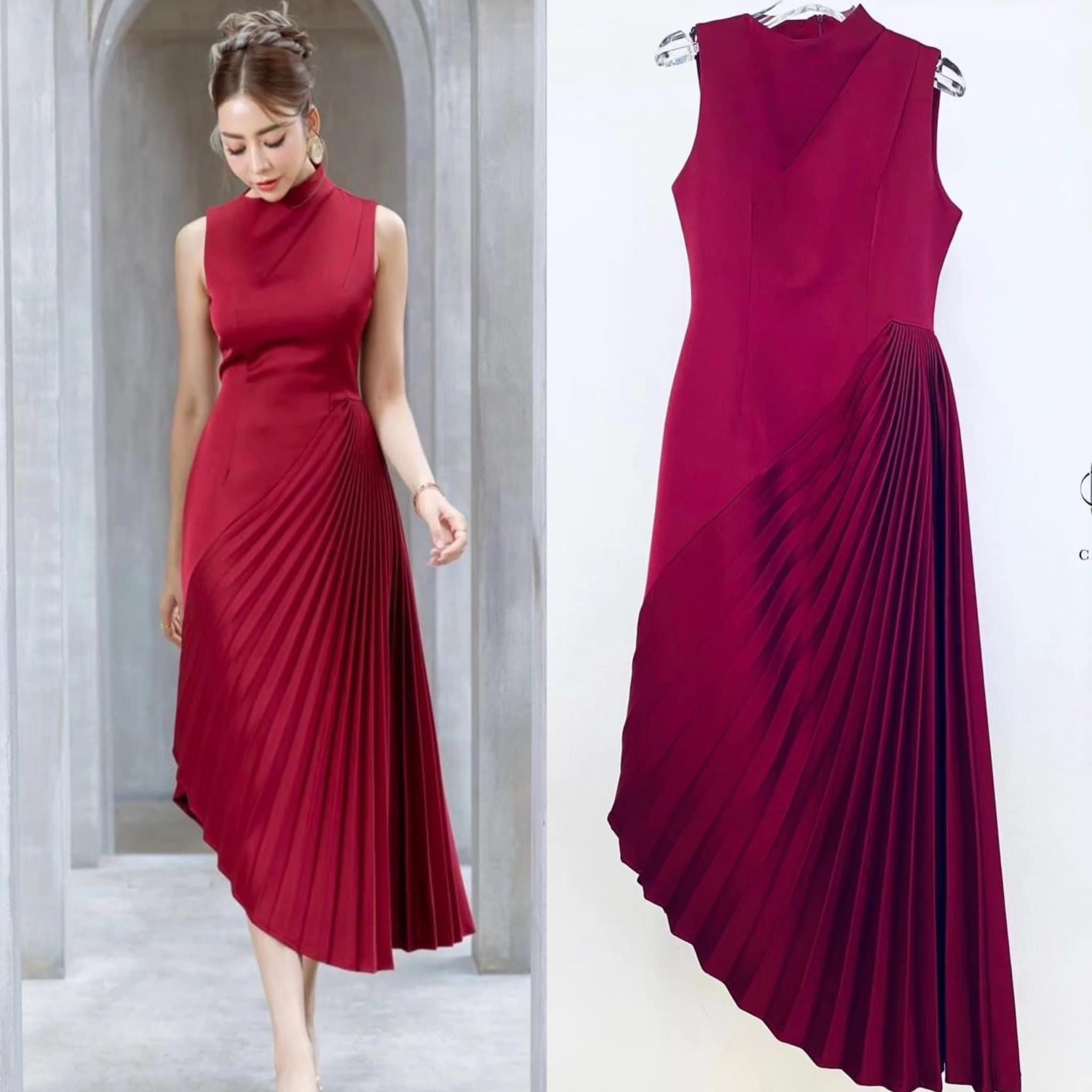 เดรสแขนกุดแต่งพลีทข้าง ช่วงตัวเป็นทรงเข้ารูป สวย กระโปรงด้านข้างแต่งด้วยผ้าอัดพลีทเฉียง ใส่สบาย สินค้าคุณภาพ (พร้อมส่ง)