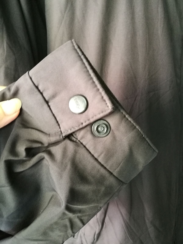 แจ็คเก็ตสปอร์ต asics สีดำ ผ้าดีมาก หนานุ่มอุ่นมาก