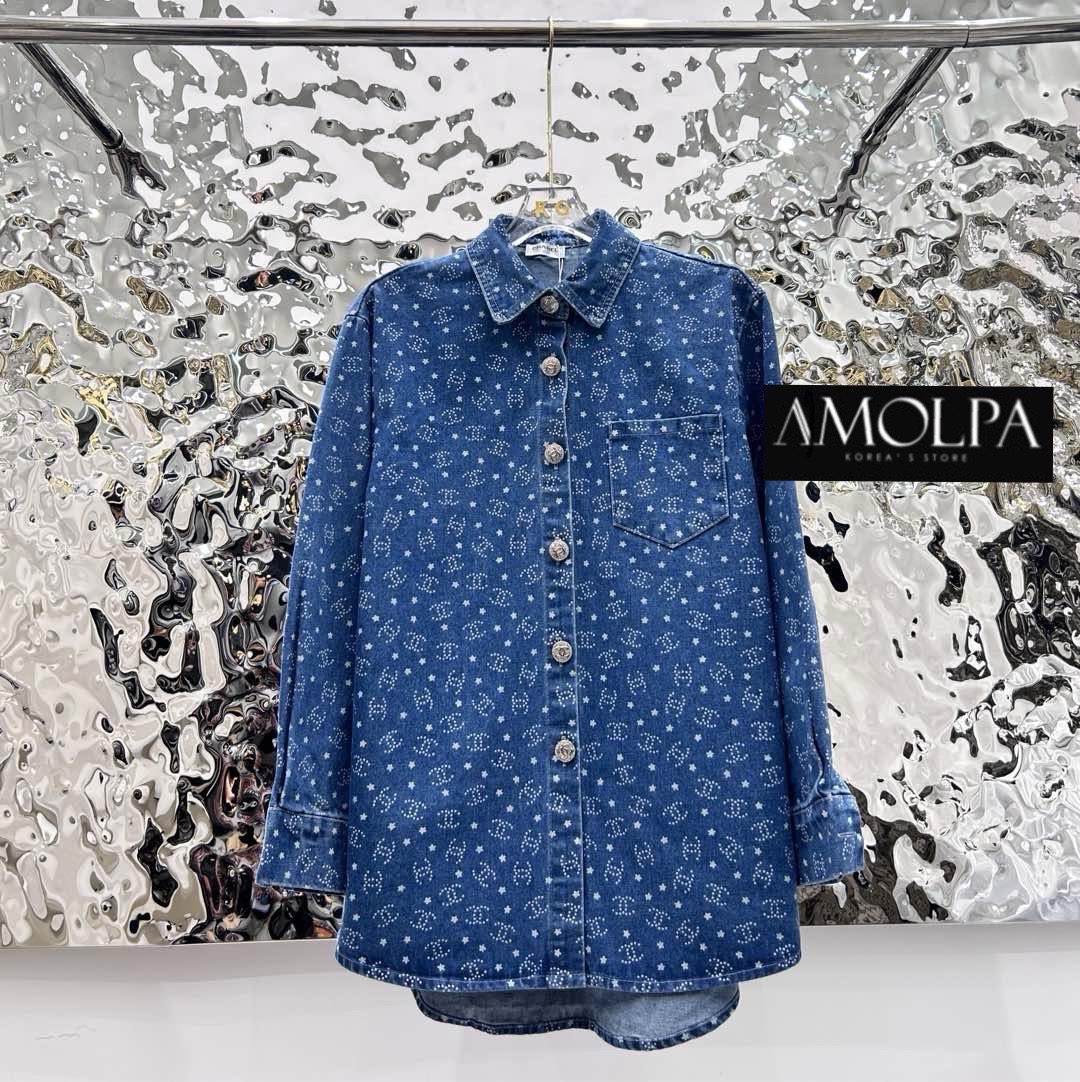 เสื้อเชิ้ต CC DENIM งาน hiend งานผ้ายีนส์100% ปั้มกระดุม มาให้ช๊อปสุดดดฉ่ำ ทำถึงมาก แต่งกระดุมปั้มตามช๊อปปปป ผ้าอย่างดี มีน้ำหนัก ใส่สบาย : สินค้าคุณภาพ (พร้อมส่ง)